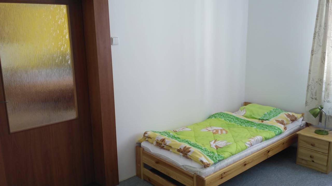 Apartman Utvina Exterior foto